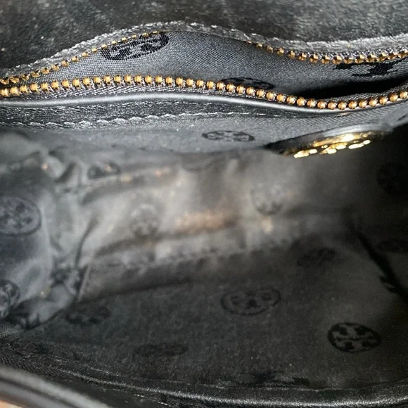 TORY BURCH Savannah Convertible Shoulder Bag - Black with Gold Chain - Picture 16 of 16